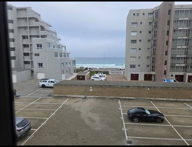 1 BEDROOM PROPERTY TO RENT IN BLOUBERG BEACHFRONT